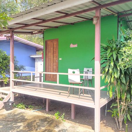 บ้านสวนนกโฮมสเตย์ Owlhouse Ban Pong Pat Bagian luar foto